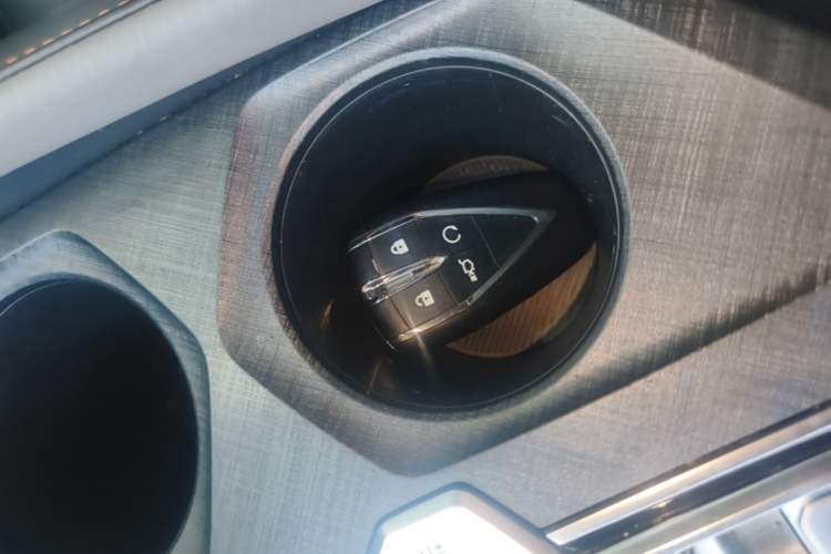 Used CHANGAN UNI-V 2022 1.5T Excellence Model Vehicle Key