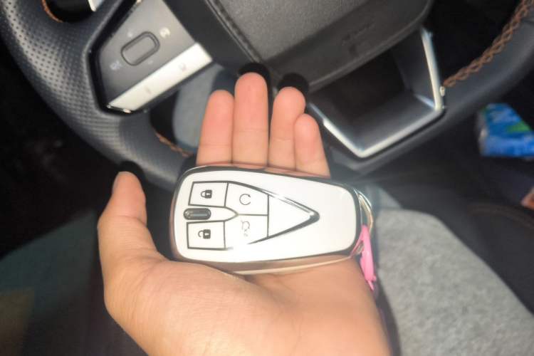 Used CHANGAN UNI-V 2022 1.5T Prestige Version Vehicle Key