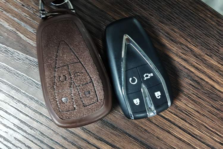 Used CHANGAN UNI-V 2022 1.5T Prestige Version Vehicle Key