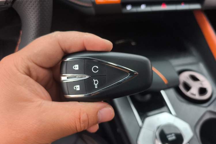 Used CHANGAN UNI-V 2022 1.5T Prestige Version Vehicle Key