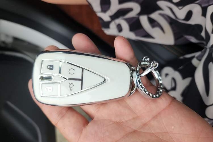 Used CHANGAN UNI-V 2022 1.5T Prestige Version Vehicle Key
