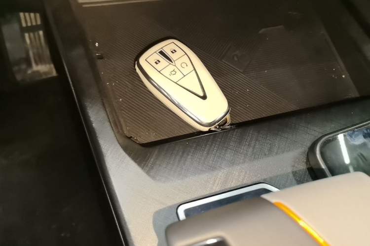 Used CHANGAN UNI-V 2022 1.5T Prestige Version Vehicle Key