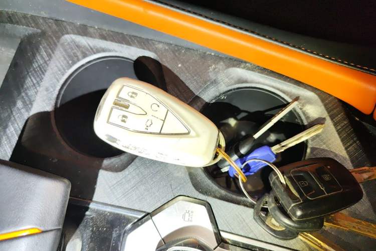 Used CHANGAN UNI-V 2022 1.5T Prestige Version Vehicle Key