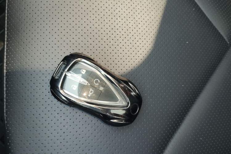 Used CHANGAN UNI-V 2022 1.5T Prestige Version Vehicle Key