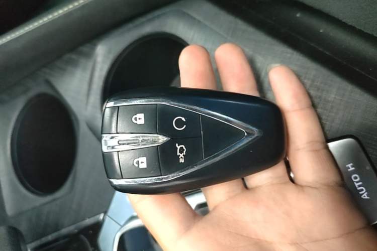 Used CHANGAN UNI-V 2022 1.5T Sport Edition Vehicle Key