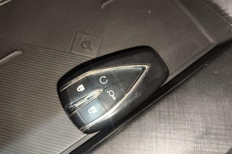 Used CHANGAN UNI-V 2022 1.5T Prestige Version Vehicle Key