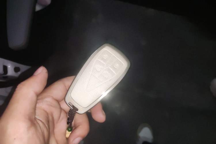 Used CHANGAN UNI-V 2022 1.5T Prestige Version Vehicle Key
