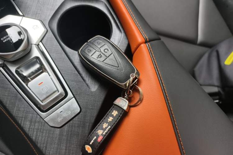 Used CHANGAN UNI-V 2022 1.5T Prestige Version Vehicle Key