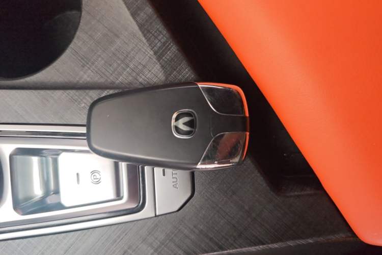 Used CHANGAN UNI-V 2022 1.5T Prestige Version Vehicle Key