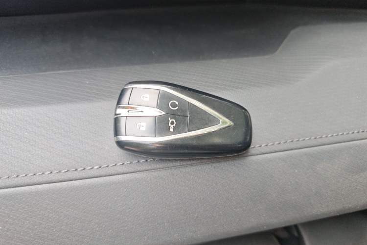 Used CHANGAN UNI-V 2022 1.5T Prestige Version Vehicle Key