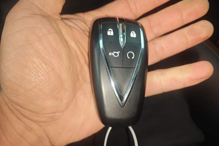 Used CHANGAN UNI-V 2022 1.5T Prestige Version Vehicle Key