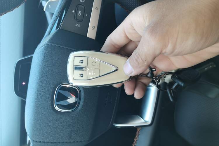 Used CHANGAN UNI-V 2022 1.5T Prestige Version Interior 1