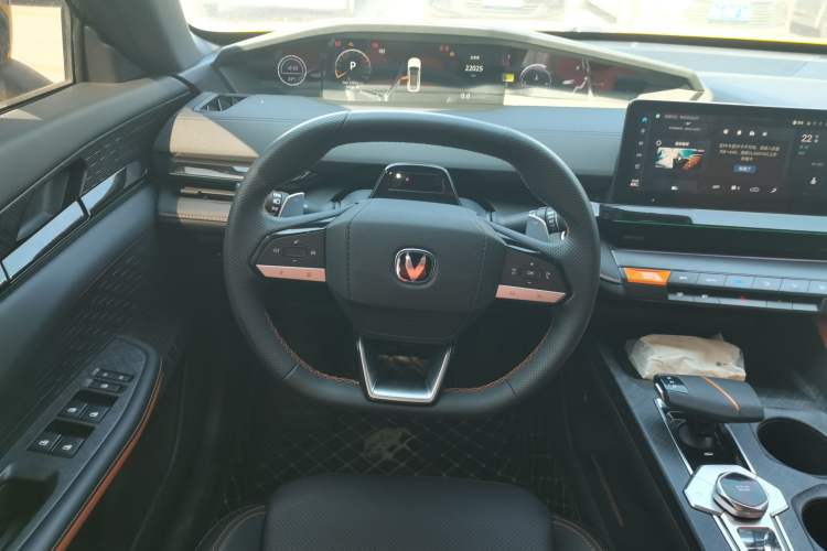 Used CHANGAN UNI-V 2022 1.5T Prestige Version Steering Wheel