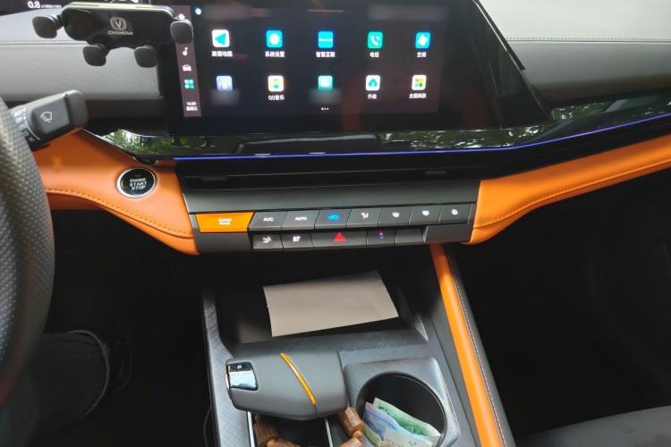 Used CHANGAN UNI-V 2023 1.5T Sport Edition Audio And AC Panel