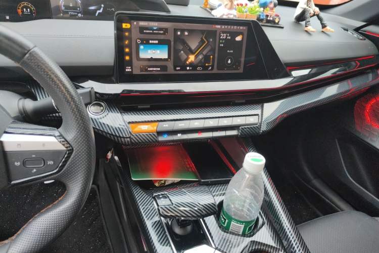 Used CHANGAN UNI-V 2023 1.5T Sport Edition Audio And AC Panel