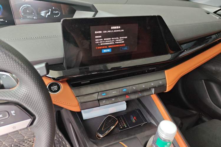Used CHANGAN UNI-V 2023 2.0T Sport Edition Audio And AC Panel