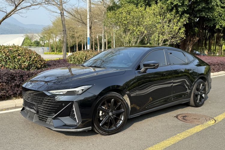 Ojetý CHANGAN UNI-V 2023 1.5T Prestige Model Guazi used car, China used car export, Used car for sale, Used  cars, Cheapest cars for sale