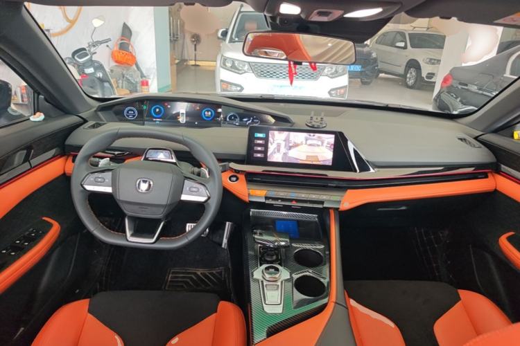 Used CHANGAN UNI-V 2023 1.5T Sport Edition Center Console