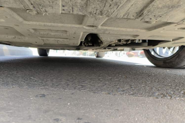 Used CHANGAN UNI-V 2023 1.5T Sport Edition Chassis Front
