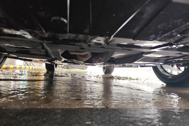 Used CHANGAN UNI-V 2023 2.0T Sport Edition Chassis Front