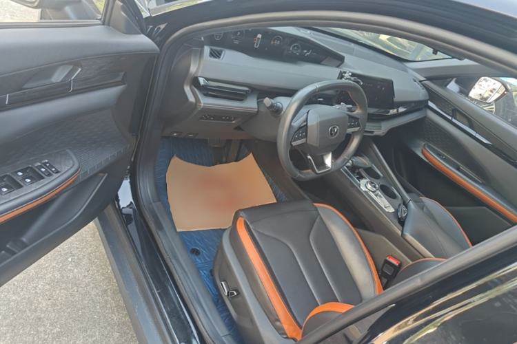 Used CHANGAN UNI-V 2023 1.5T Prestige Model Driver Seat