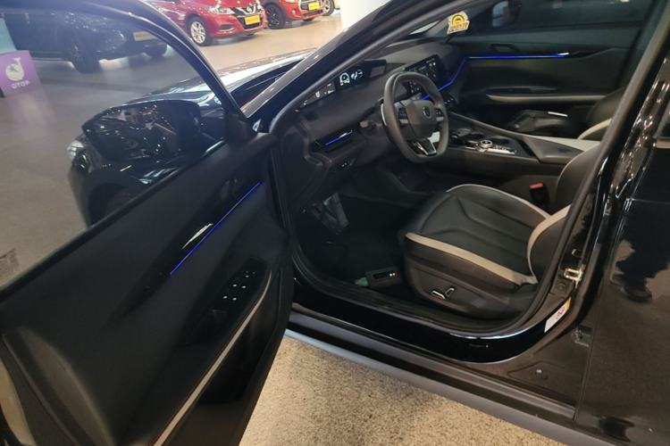 Used CHANGAN UNI-V 2023 1.5T Prestige Model Driver Seat