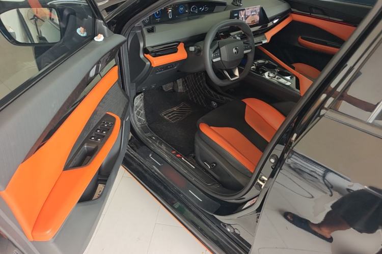 Used CHANGAN UNI-V 2023 1.5T Sport Edition Driver Seat