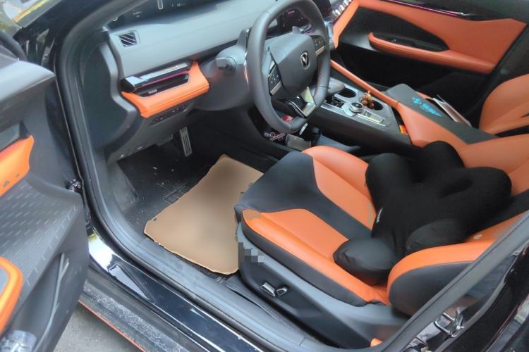 Used CHANGAN UNI-V 2023 1.5T Sport Edition Driver Seat