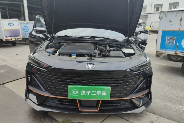 Used CHANGAN UNI-V 2023 1.5T Sport Edition Engine Bay