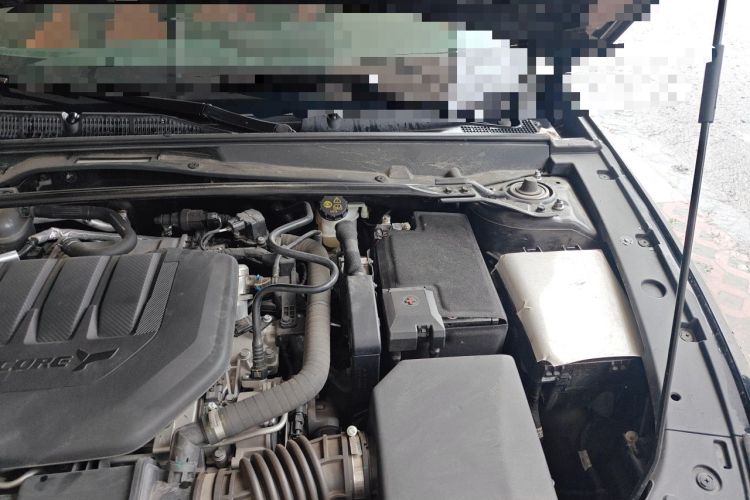 Used CHANGAN UNI-V 2023 2.0T Sport Edition Engine Bay Left
