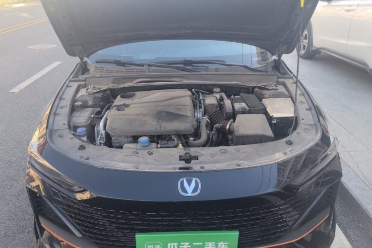 Used CHANGAN UNI-V 2023 1.5T Sport Edition Engine Bay