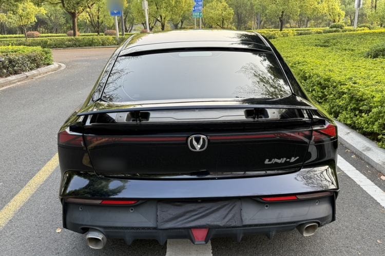 Used CHANGAN UNI-V 2023 1.5T Prestige Model Exterior 1