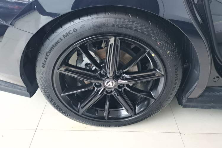 Used CHANGAN UNI-V 2023 1.5T Prestige Model Exterior 5