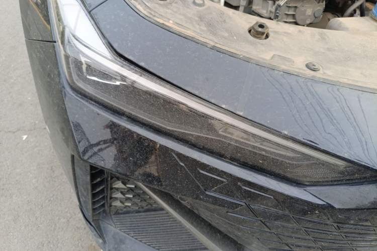 Used CHANGAN UNI-V 2023 1.5T Prestige Model Exterior 6