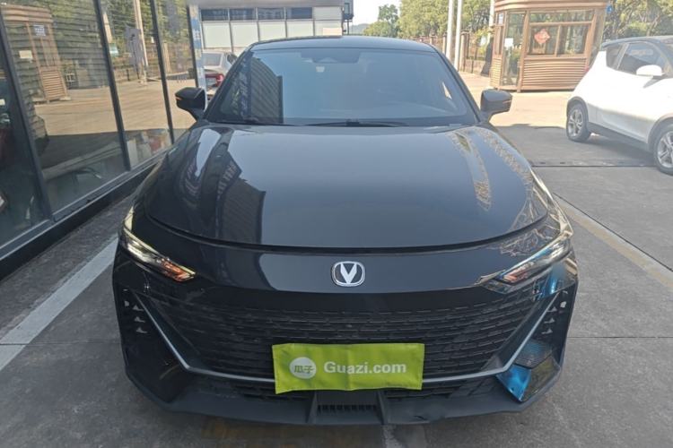 Used CHANGAN UNI-V 2023 1.5T Prestige Model Front