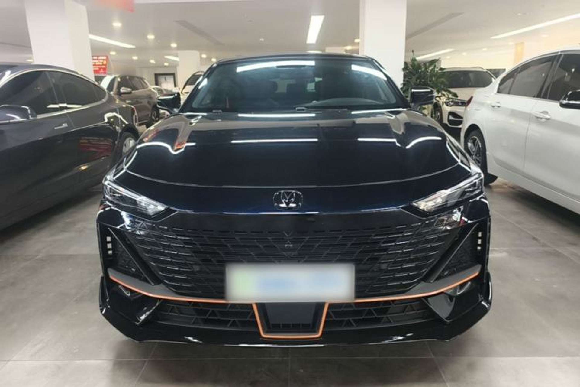 Used CHANGAN UNI-V 2023 1.5T Sport Edition Front