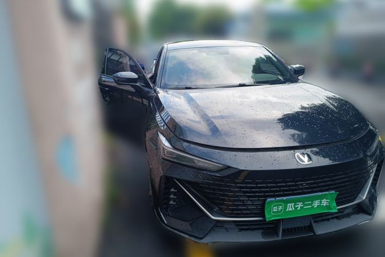Used CHANGAN UNI-V 2023 1.5T Prestige Model Front Right 45 Deg