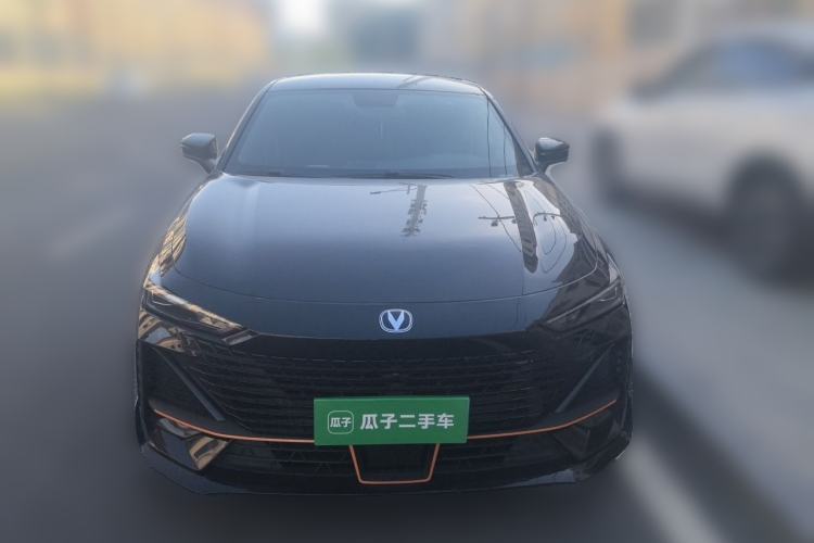 Used CHANGAN UNI-V 2023 1.5T Sport Edition Front