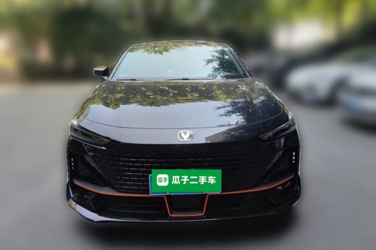 Used CHANGAN UNI-V 2023 1.5T Sport Edition Front