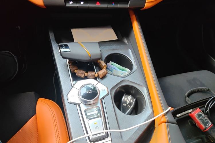 Used CHANGAN UNI-V 2023 1.5T Sport Edition Gear Lever