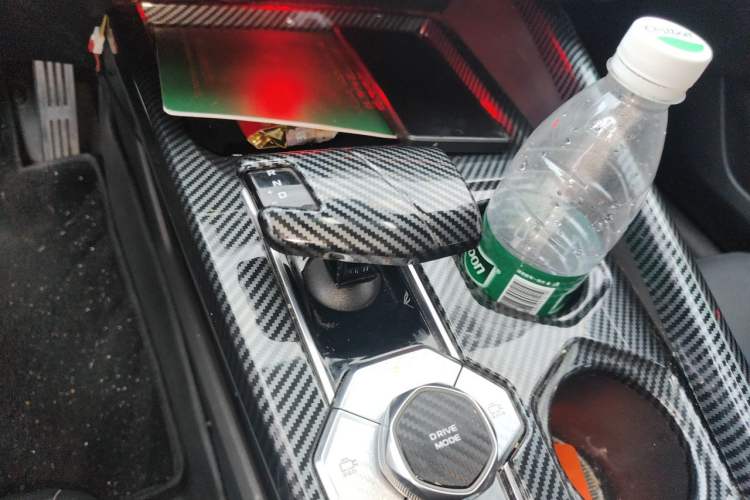 Used CHANGAN UNI-V 2023 1.5T Sport Edition Gear Lever