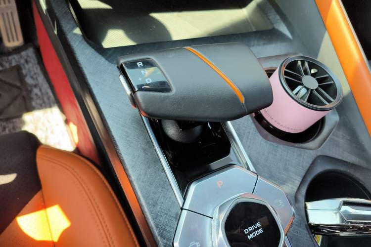 Used CHANGAN UNI-V 2023 1.5T Sport Edition Gear Lever