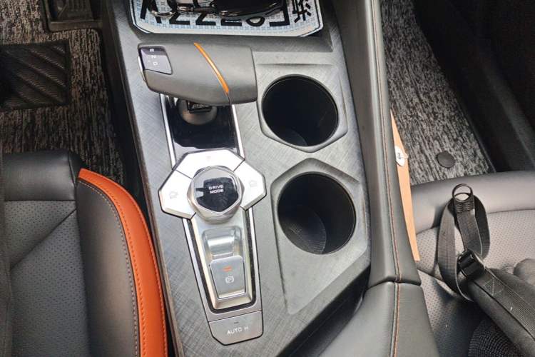 Used CHANGAN UNI-V 2023 1.5T Prestige Model Gear Lever