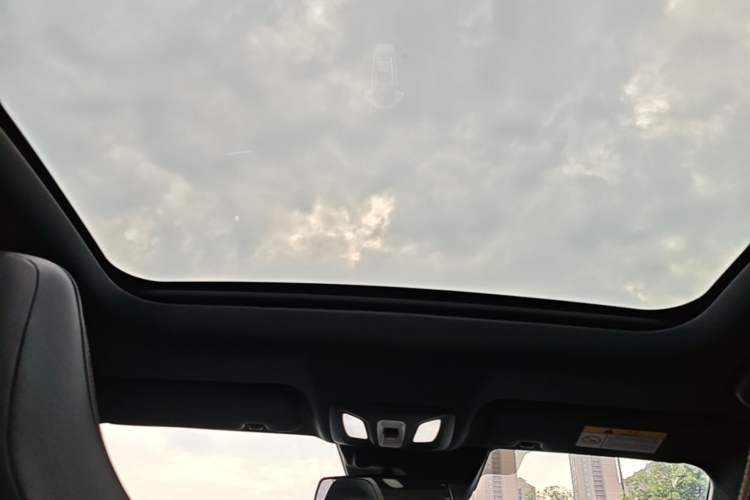 Used CHANGAN UNI-V 2023 1.5T Prestige Model Headliner