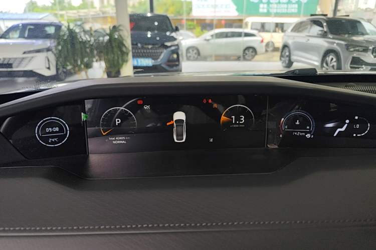 Used CHANGAN UNI-V 2023 1.5T Sport Edition Instrument Cluster