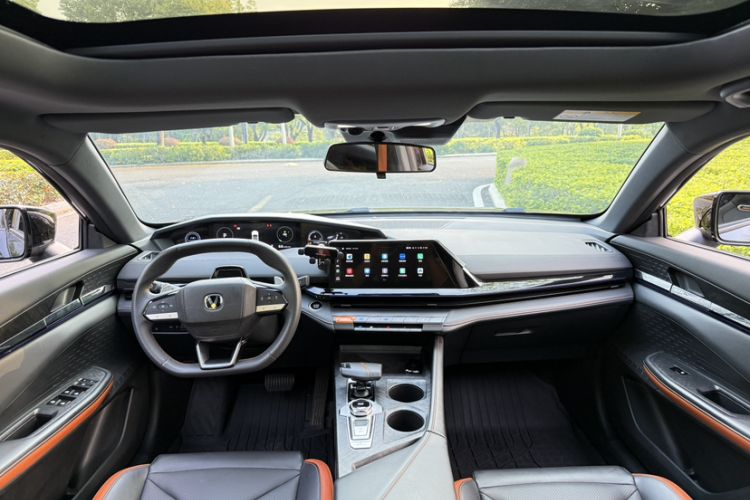 Used CHANGAN UNI-V 2023 1.5T Prestige Model Interior 1