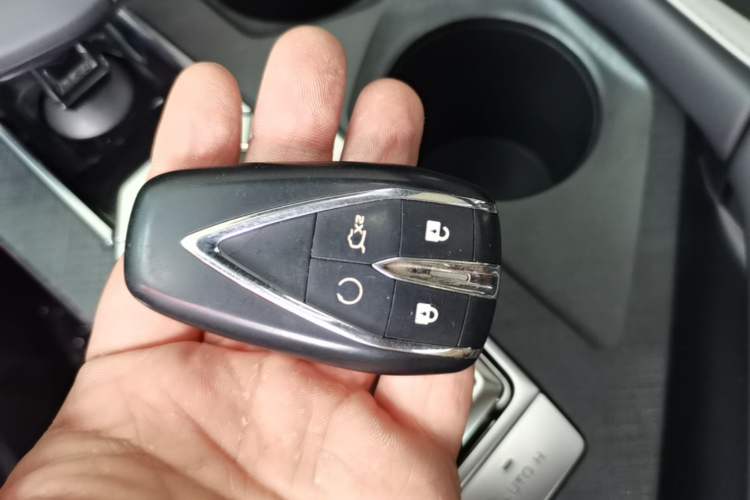 Used CHANGAN UNI-V 2023 1.5T Prestige Model Interior 1
