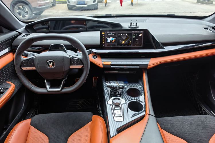 Used CHANGAN UNI-V 2023 1.5T Sport Edition Interior 2