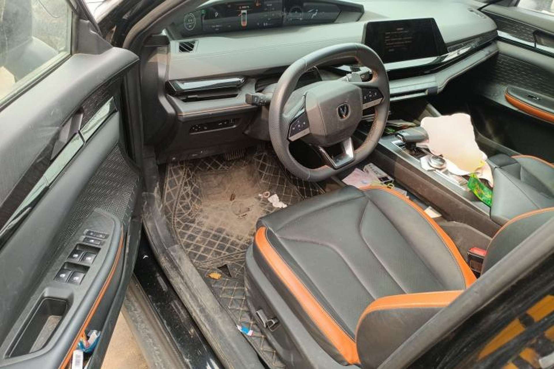 Used CHANGAN UNI-V 2023 1.5T Prestige Model Interior 3