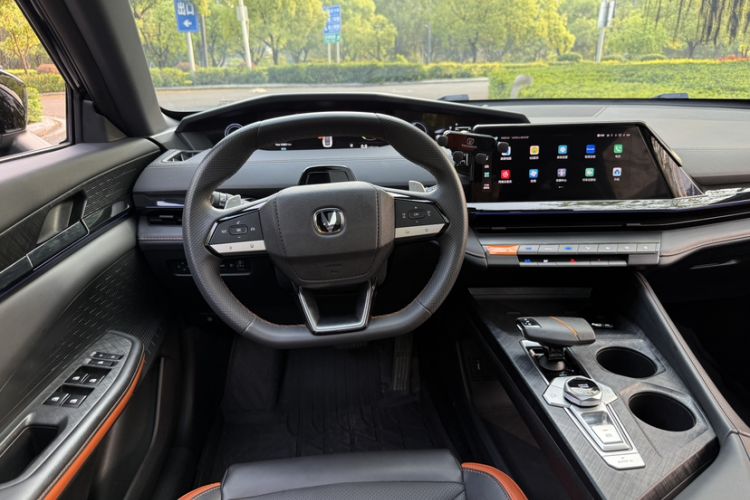 Used CHANGAN UNI-V 2023 1.5T Prestige Model Interior 3